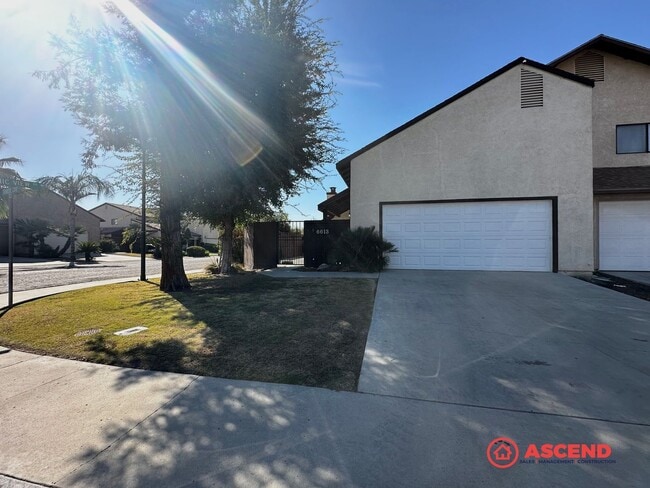 Building Photo - Charming Condo Located in HOA!