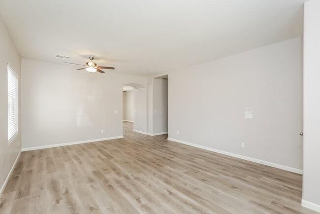 Foto del edificio - 9419 W Elwood St