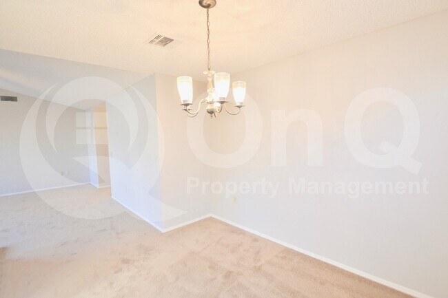 Foto del edificio - 6146 E Cicero St