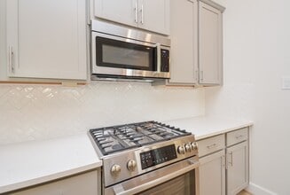 Building Photo - 1847 Sul Ross St