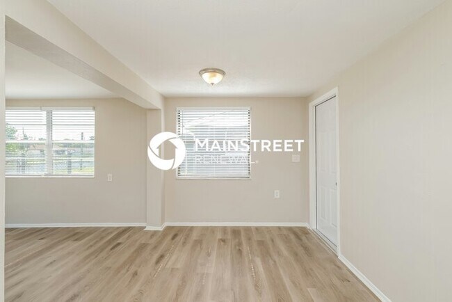 Building Photo - 3 Bedroom Pet-Friendly Home in Holiday, FL...
