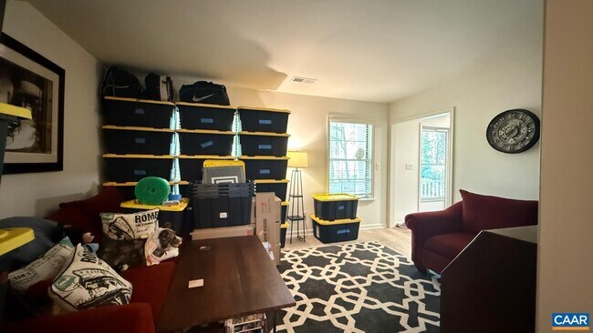 Building Photo - 3190 Saddlebrook Ln