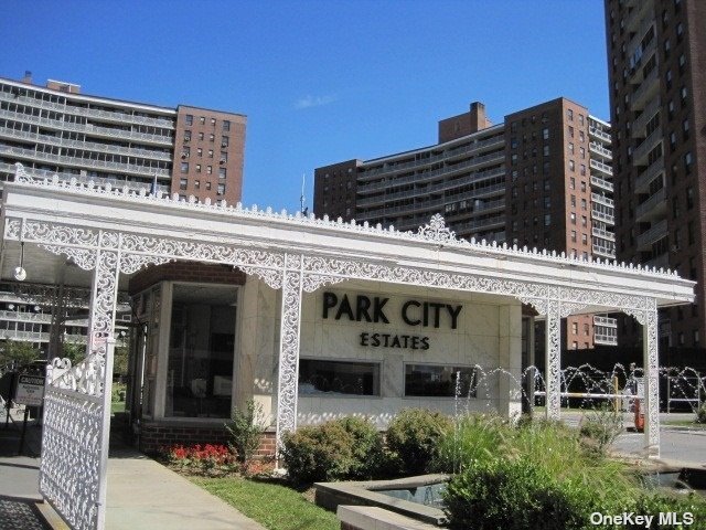 Foto del edificio - 61-45 98th St