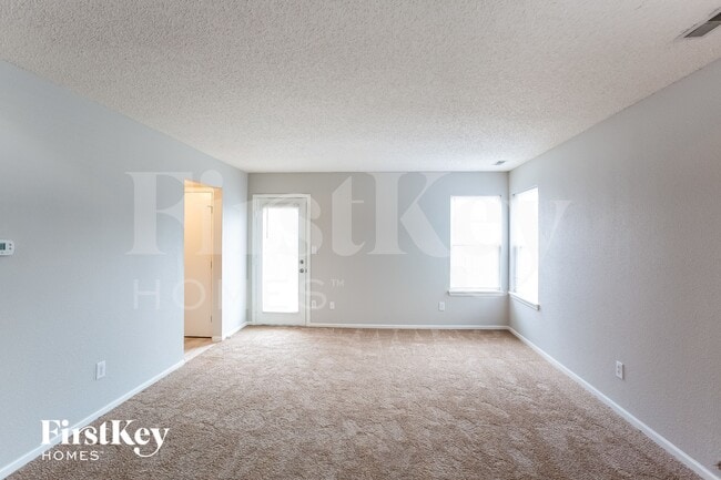 Building Photo - 10320 Liverpool Way