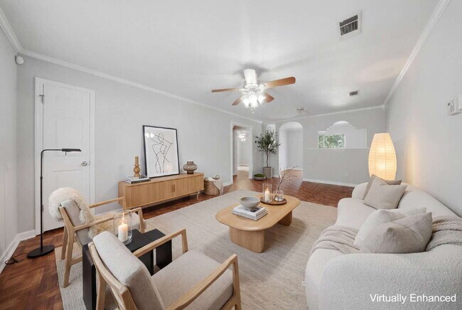 Foto del edificio - 3 Bedroom 2 Bathroom Single Family Home located in NW Tallahassee!