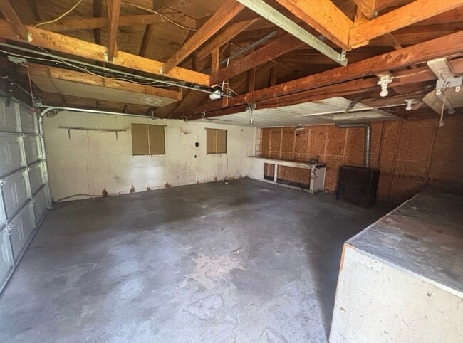 Building Photo - 523 Weston St
