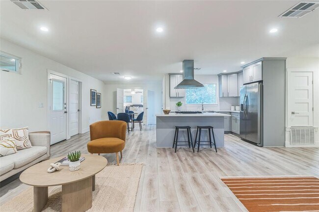 Foto del edificio - 1502 Villanova Dr