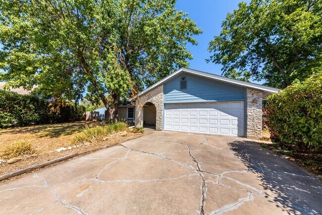 Building Photo - 1202 Wroxton Way