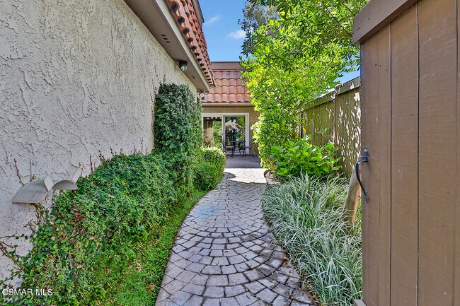 Building Photo - 2846 Lakeridge Ln
