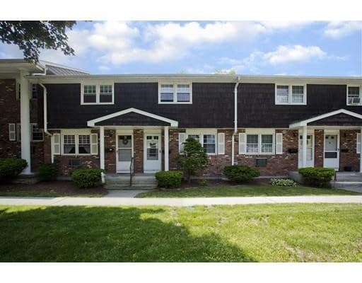 Building Photo - 418 Meadow St