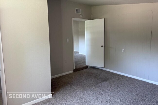 Building Photo - 5458 N Crooked Creek Dr