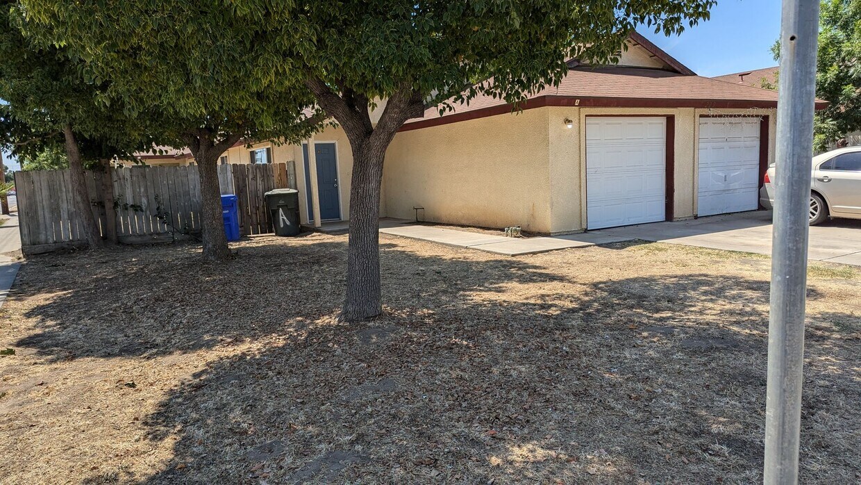 229 S F St Unit A, Porterville, CA 93257 Room for Rent in Porterville