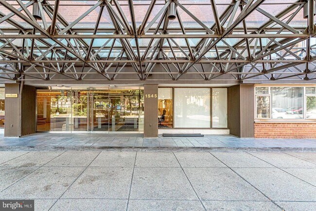 Foto del edificio - 1545 18th St NW