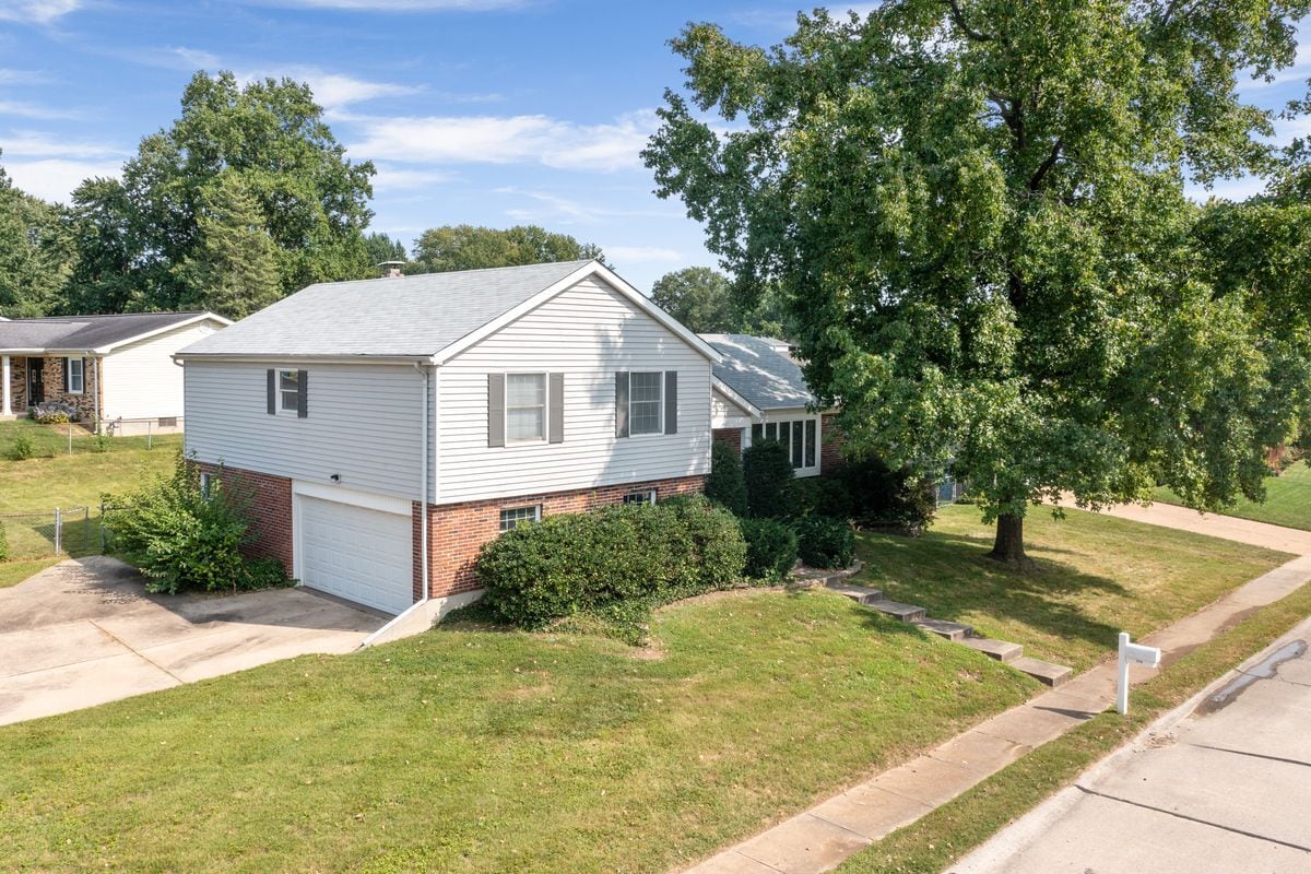 Primary Photo - 2516 Westminister Dr