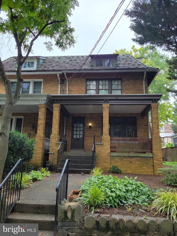 Primary Photo - 3822 Veazey St NW