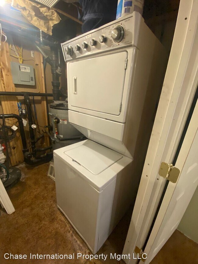 Foto del edificio - 3 br, 2 bath House - 1025 Locust Street