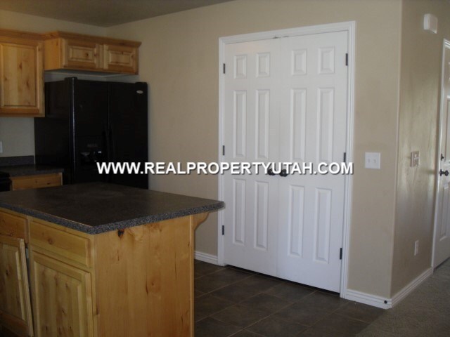 Building Photo - 1790 W 5050 S