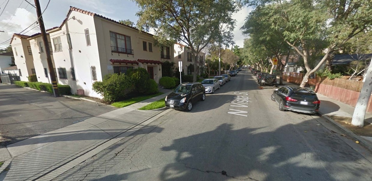 Primary Photo - 1109-1115 N Vista St