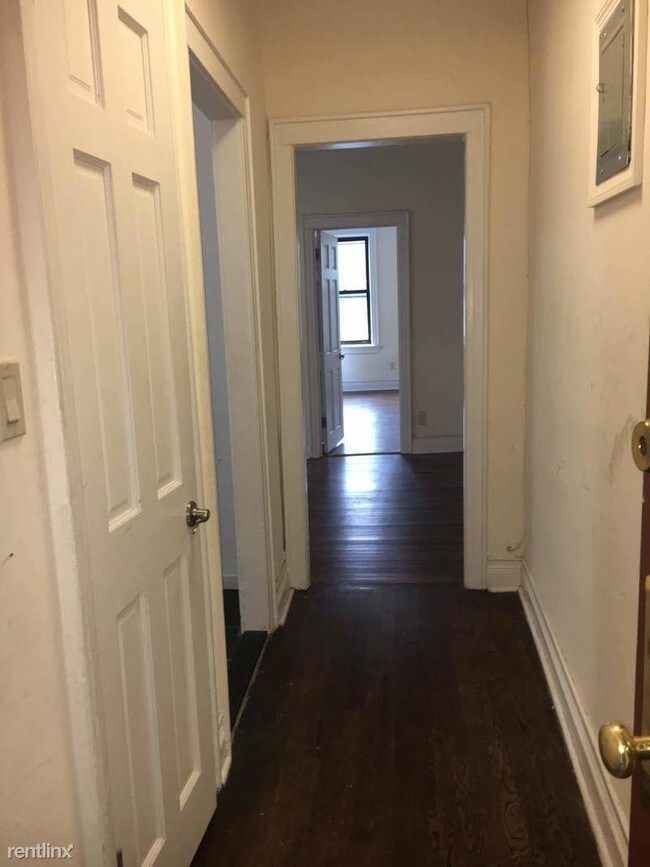 Foto del edificio - 2 br, 1 bath  - 1111 46th Ave
