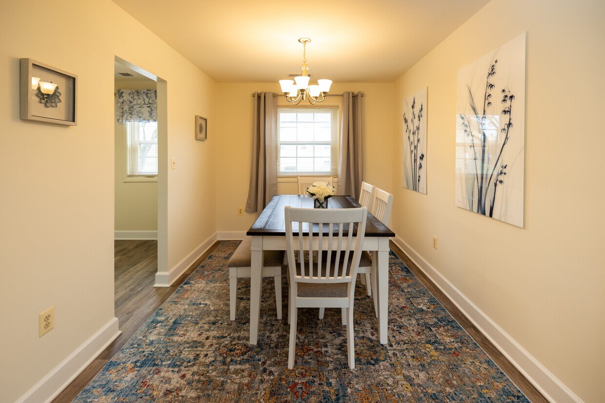 Foto principal - Rockdale Gardens Apartments & Townhomes*