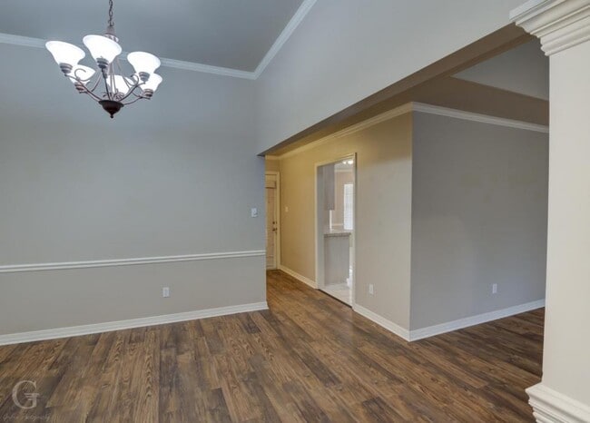 Building Photo - 5806 Hollyhock Ln
