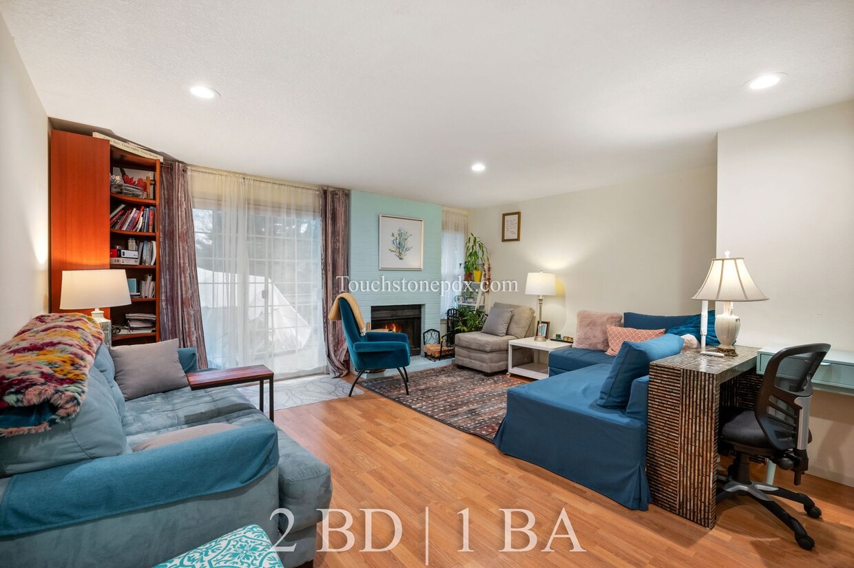 Foto principal - COMING SOON! Beautiful 2BD|1BA Condo in th...