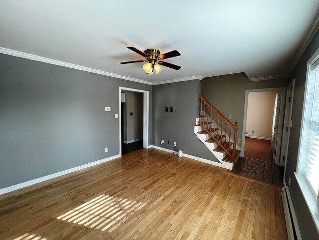 Foto del edificio - 3-4 Bedroom home in White River Junction