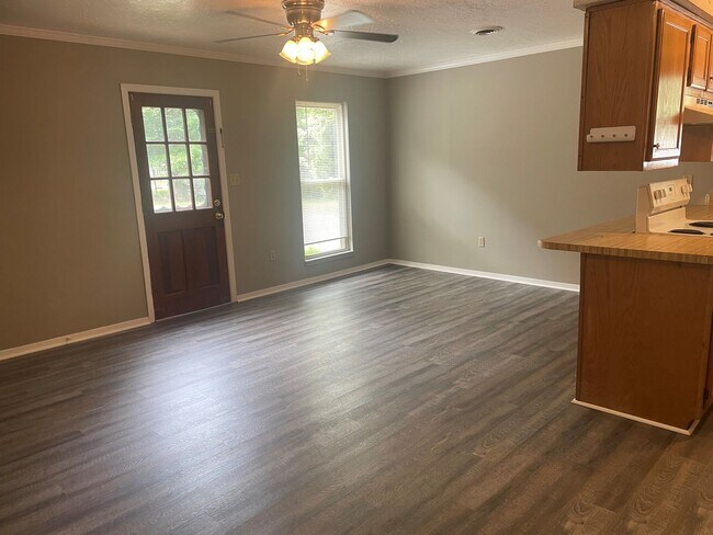 Building Photo - 311 Crawford Dr.
