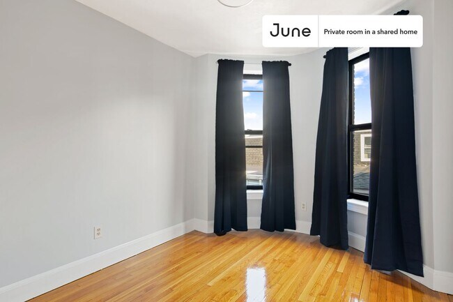Foto del edificio - Room in Shared 4 bed/2 bath home
