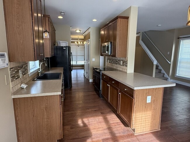 Building Photo - 15211 Barnsbury Dr