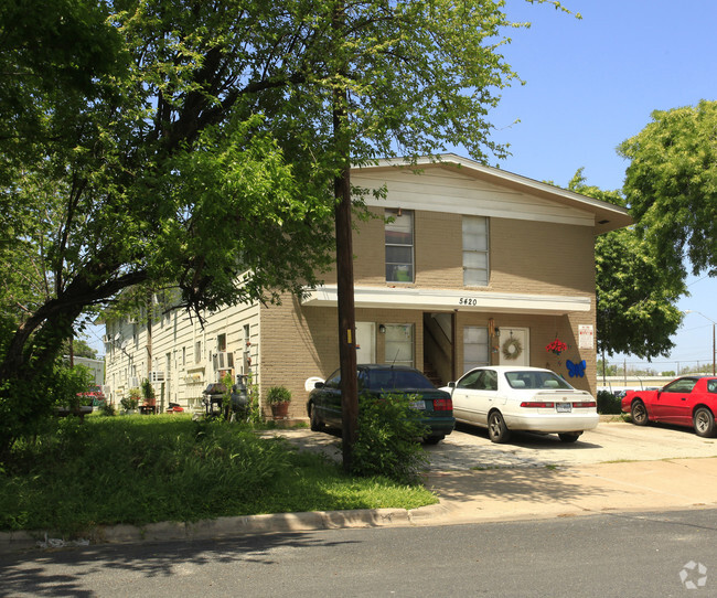 Foto principal - 5420 Middle Fiskville Rd
