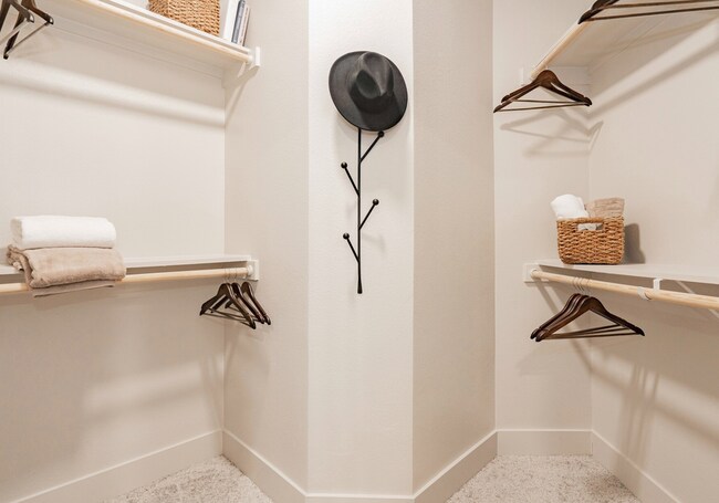 Building Photo - 1310 N Main St