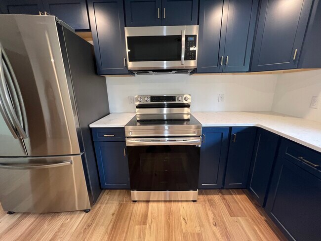 Kitchen - 2271 S Cost a Plenty Rd