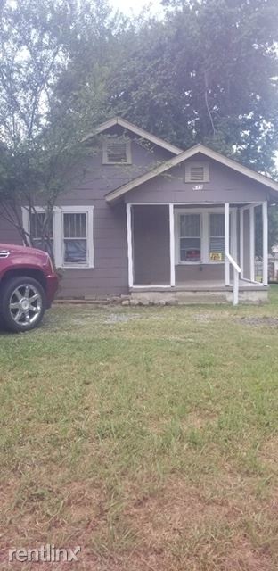Foto principal - 2 br, 1 bath House - 617 N Main St
