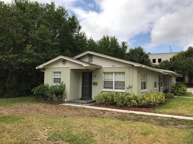 Foto del edificio - 214 E Drury Ave