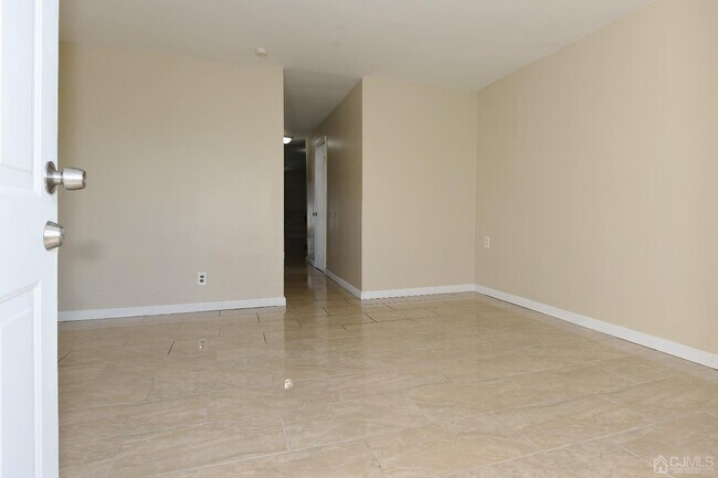 Building Photo - 376 Inslee St