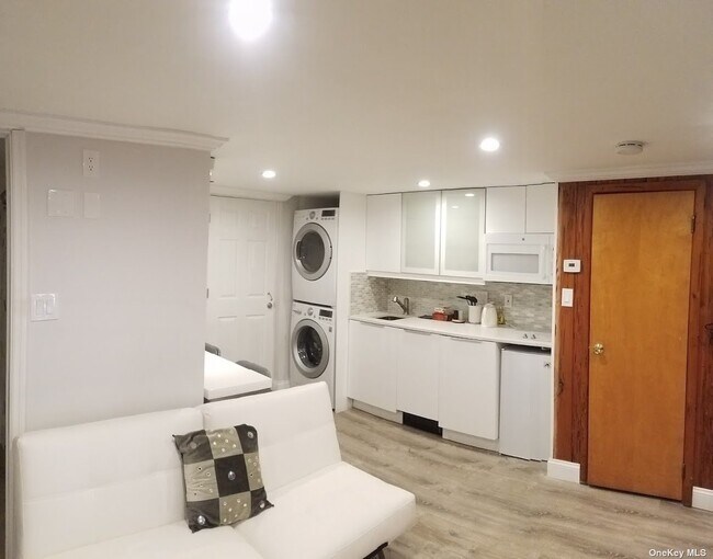 Foto del edificio - 64-20 99th St