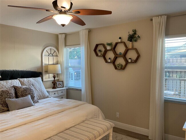 Foto del edificio - 4461 NW 99th Terrace