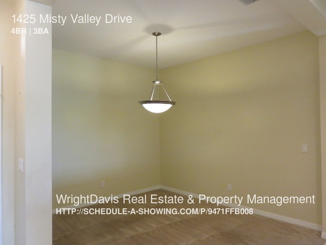 Foto del edificio - 1425 Misty Valley Dr