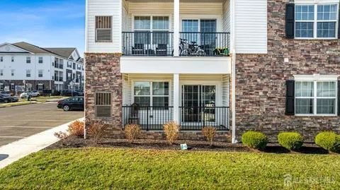 Foto del edificio - 718 Stiller Ln