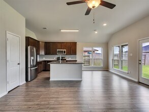 Building Photo - 8216 Tourmaline Wy