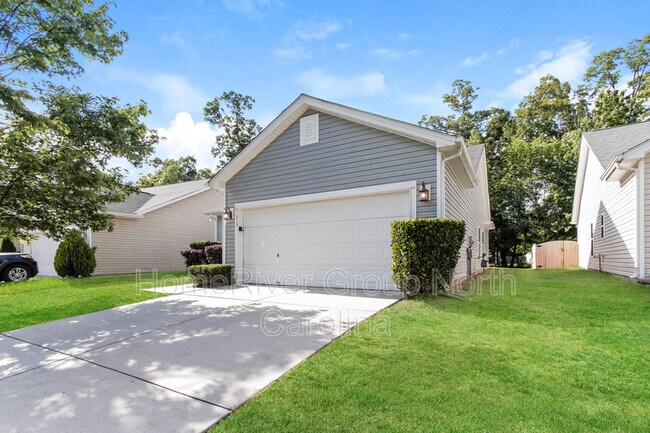 Foto del edificio - 213 Waterlemon Way