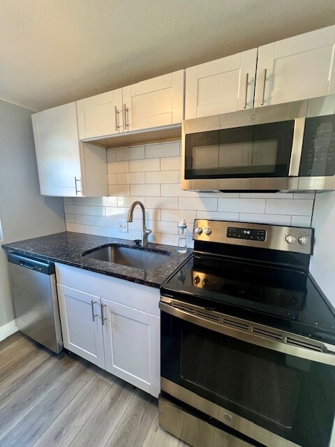 Foto del edificio - 825 12th St