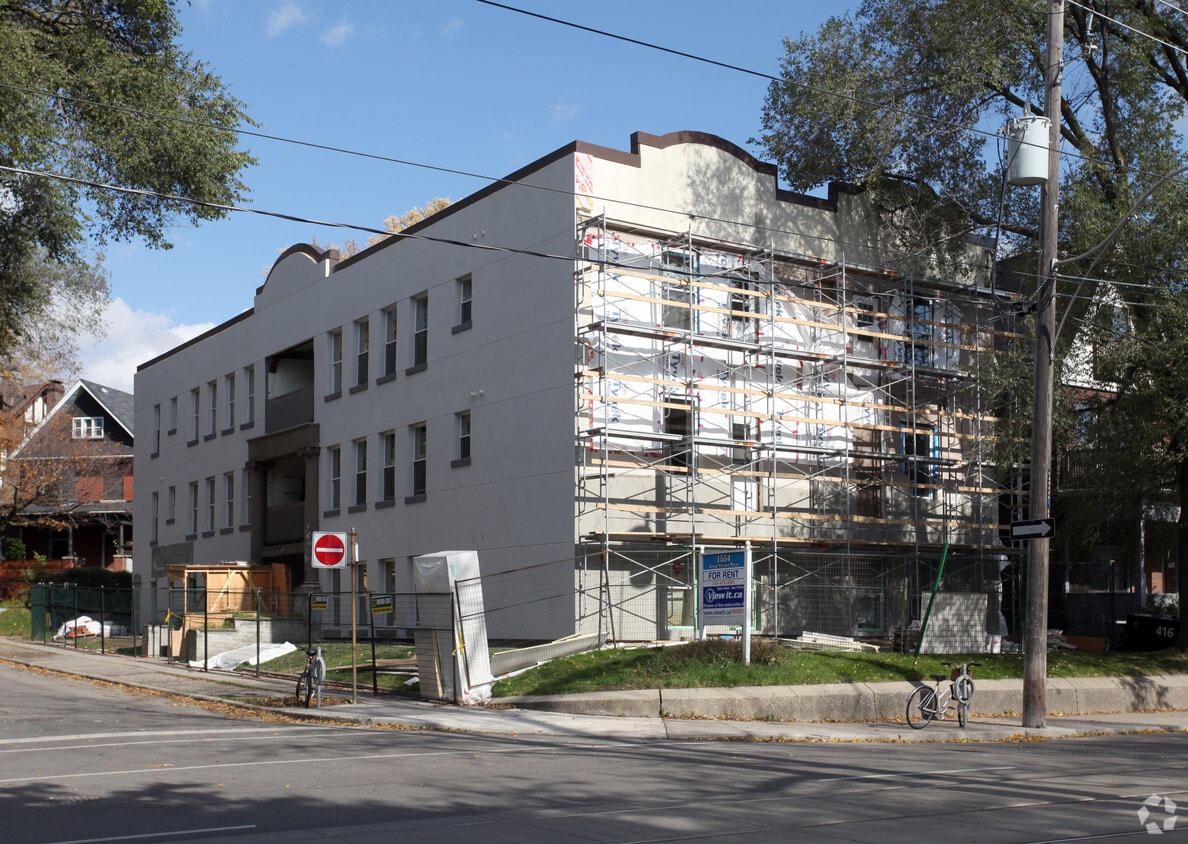 Building Photo - 1554 King St W