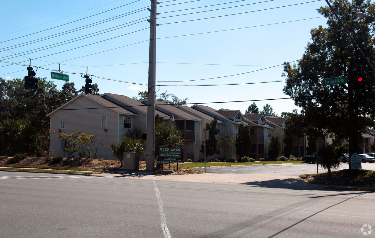 Foto del edificio - Glen Oaks Apartments