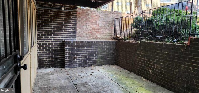 Building Photo - 3918 Stone Gate Dr