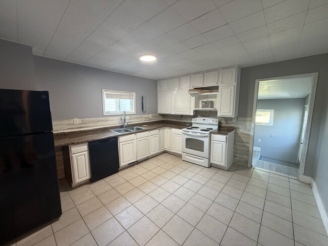 Photo - 307 Welch Rd House