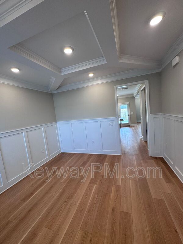 Building Photo - 587 Yuma Ln