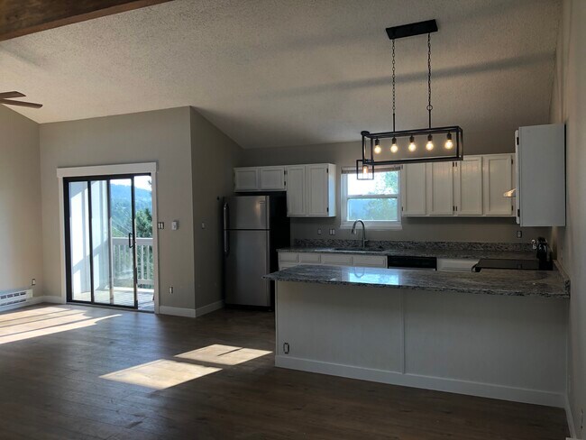 Foto del edificio - 30803 Hilltop Dr