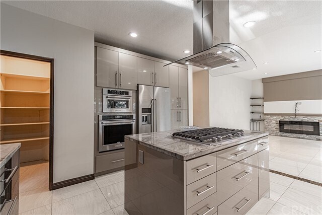 Foto del edificio - 3537 Foxglove Rd